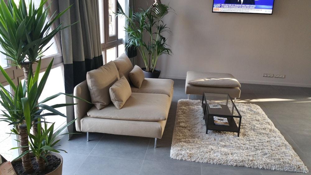 נאנטר Hotel L'Amandier מראה חיצוני תמונה