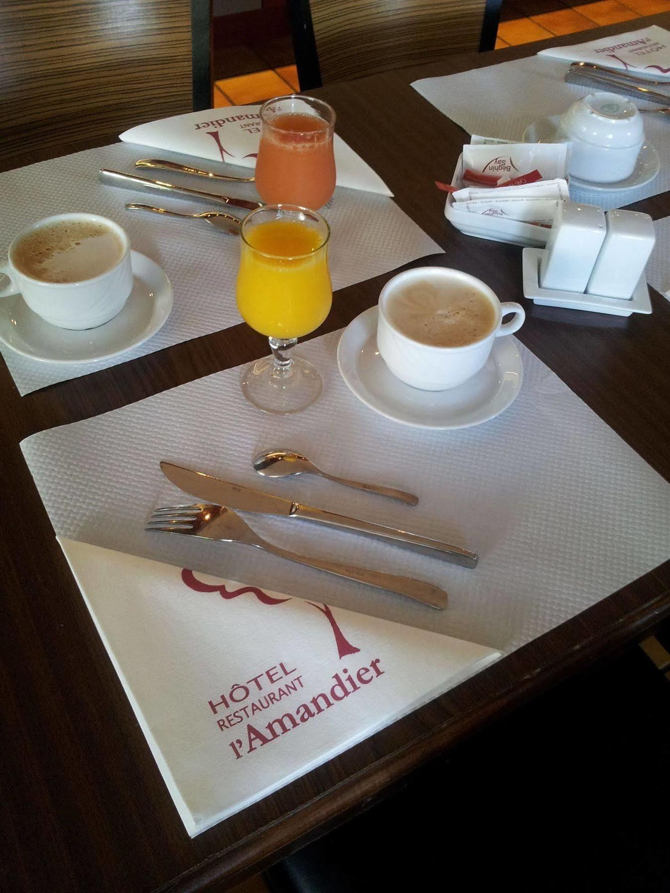 נאנטר Hotel L'Amandier מראה חיצוני תמונה